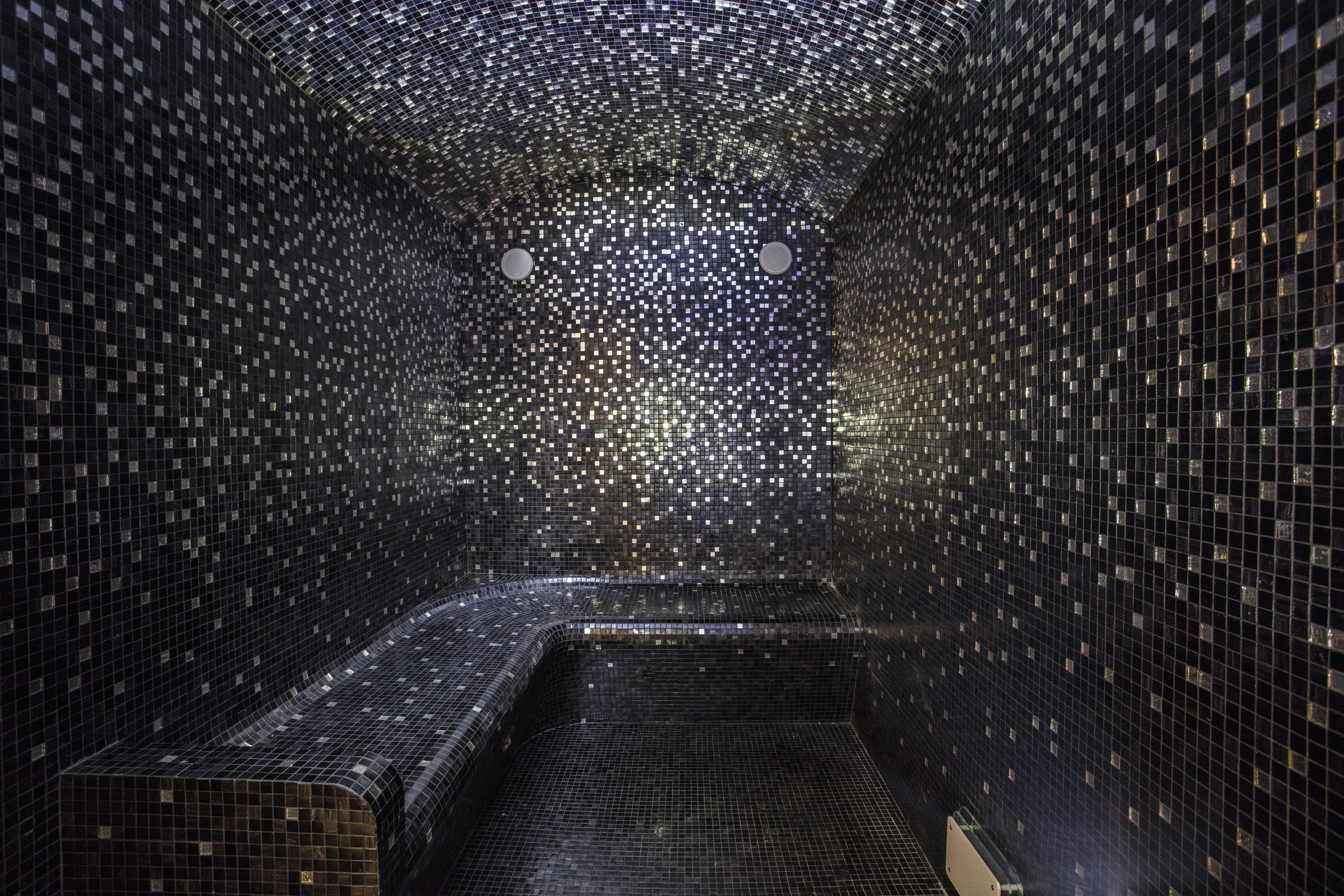 steam room