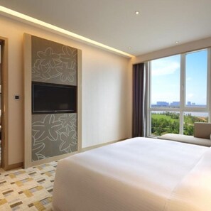 1 bedroom, premium bedding, down comforters, individually decorated