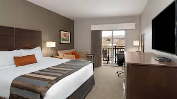 Superior-rum - 1 kingsize-sÀng - icke-rökare | VÀrdeförvaringsskÄp pÄ rummet, skrivbord och strykjÀrn/strykbrÀda