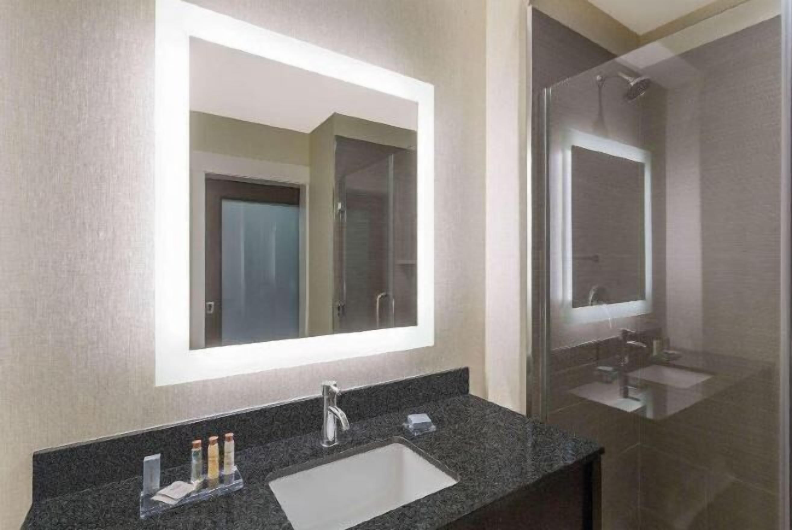 Phòng tắm | Đồ dùng nhà tắm thân thiện với môi trường, máy sấy tóc, khăn tắm 