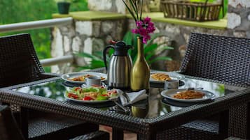Free daily local cuisine breakfast