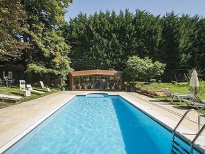 Outdoor pool - Agroturismo Anziola (Oiartzun)