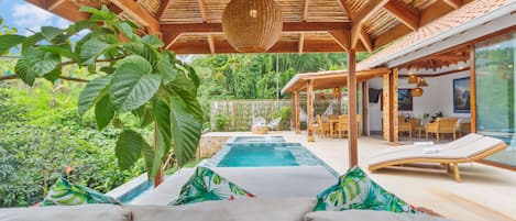Villa Master Suite | 1 bedroom, premium bedding, Select Comfort beds, minibar