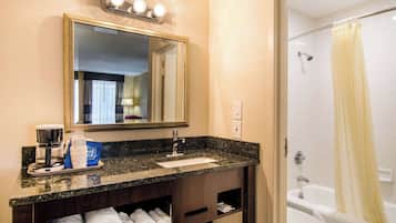 Standard Room, 1 King Bed, Non Smoking | Desk, iron/ironing board, rollaway beds, free WiFi