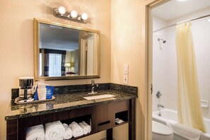 Standard Room, 1 King Bed, Non Smoking - Quality Inn Toccoa (Toccoa)