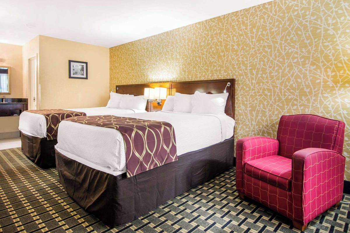 Desk, iron/ironing board, rollaway beds (surcharge), WiFi (free)