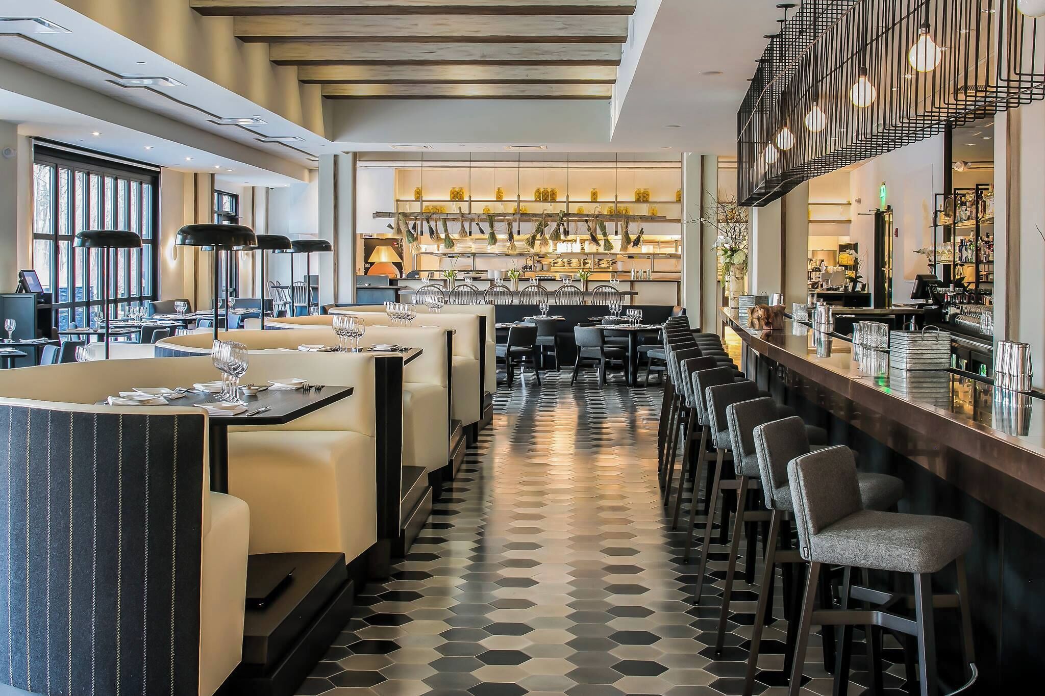 lunch, dinner, brunch served; italian cuisine