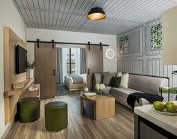 防过敏的被褥、客房内保险箱、办公桌、笔记本电脑工作区