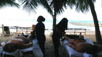 Massaggi “deep tissue”, massaggi svedesi, massaggi sulla spiaggia