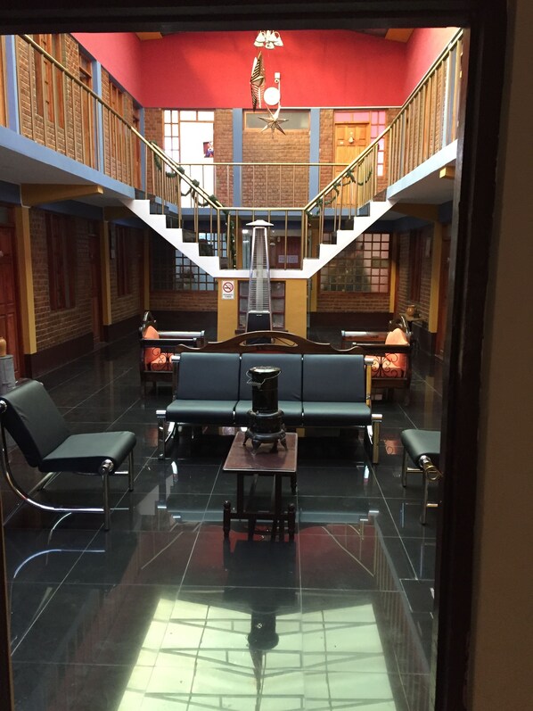 Lobby - Tonito Hotel (Uyuni)
