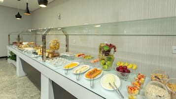 Gratis kontinental frukost varje dag