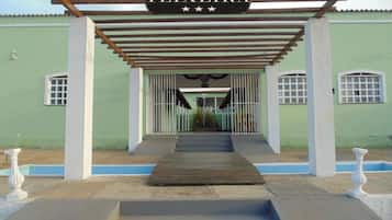 Façana frontal de l'allotjament
