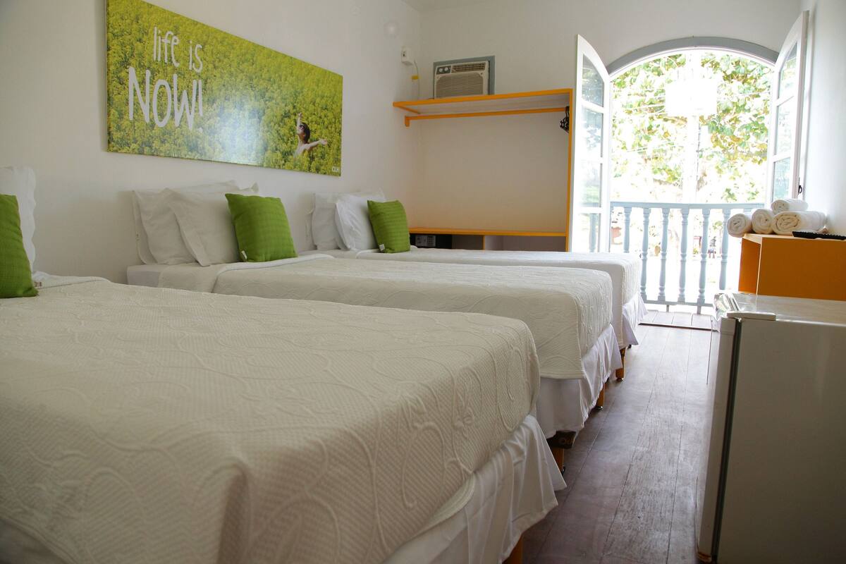 Triple Room | In-room safe, free WiFi, bed sheets