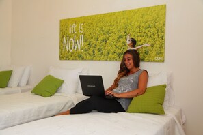 Standard-dobbeltværelse | Pengeskab på værelset, gratis Wi-Fi, sengetøj