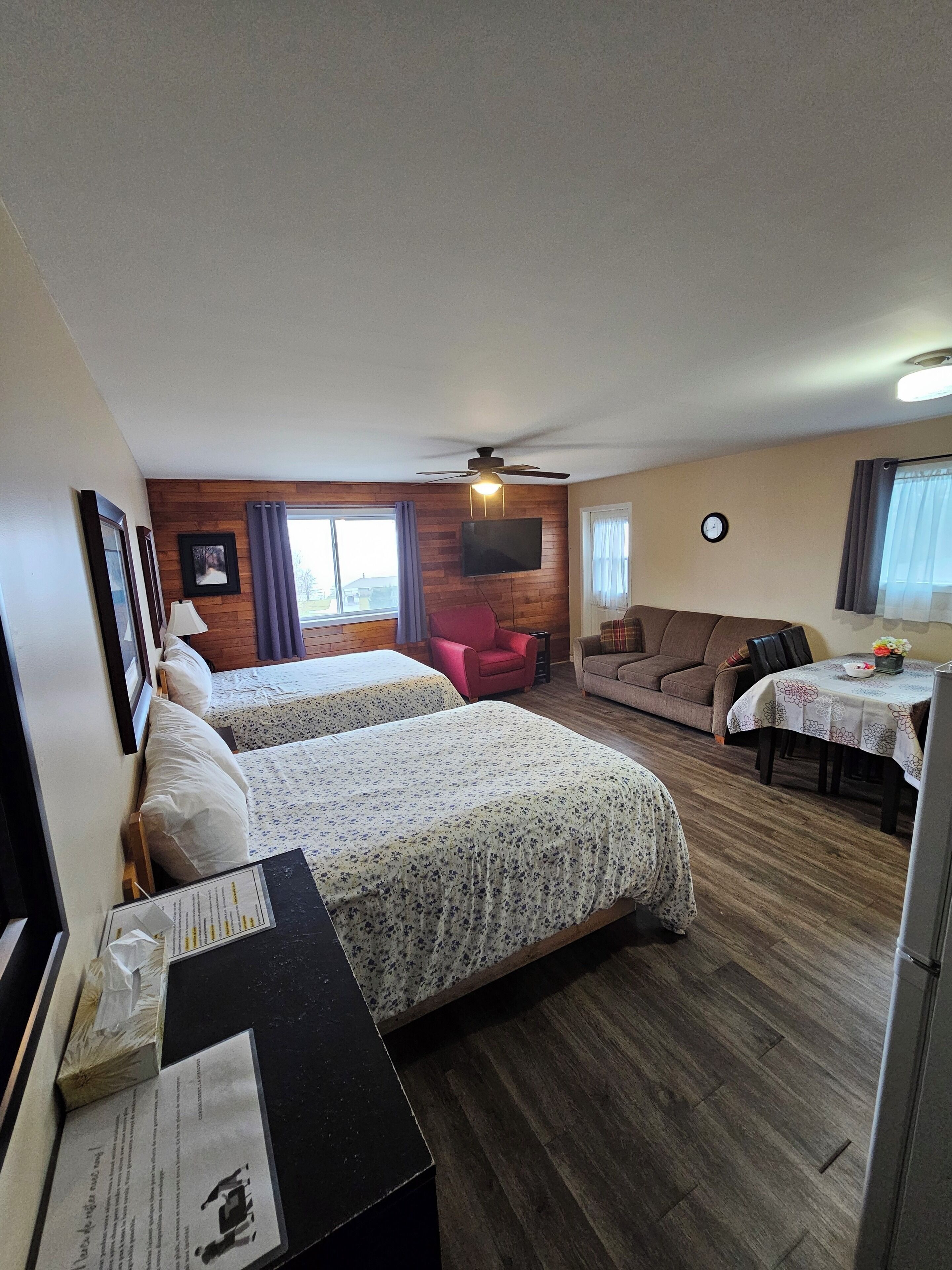 Family Room, Multiple Beds, Kitchen | 1 bedroom, laptop workspace, blackout drapes, free WiFi