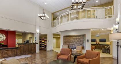 Best Western Plus Hudson Hotel & Suites