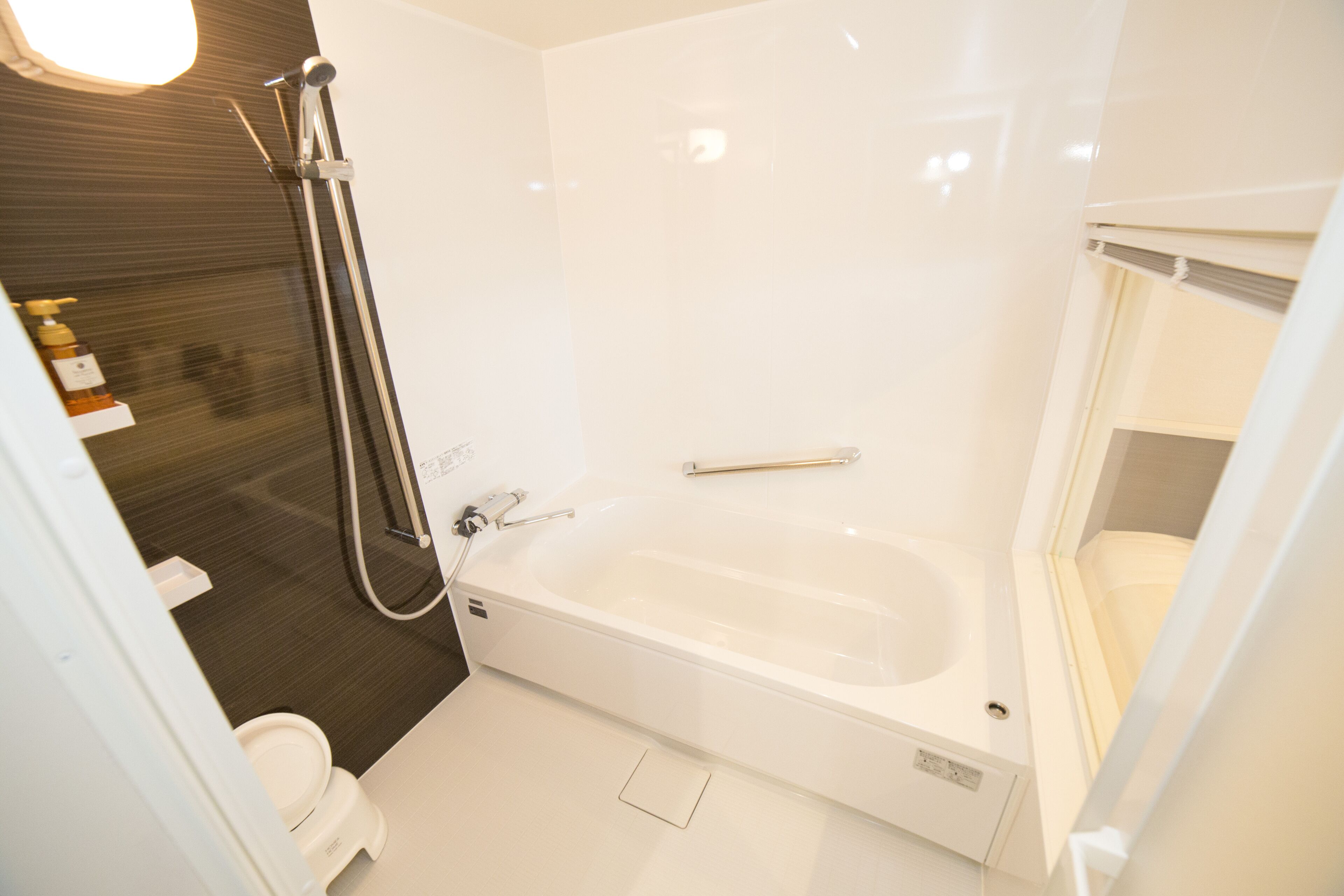 free toiletries, slippers, bidet, towels