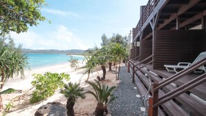 Tomannsrom, 2 enkeltsenger, havutsikt, ved stranden | Terrasse/patio