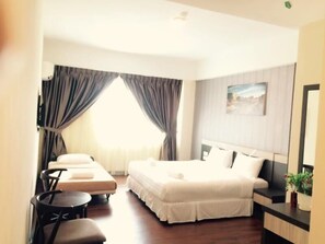 Iron/ironing board, rollaway beds, free WiFi