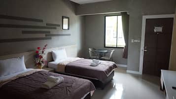 Standard Twin Room | Desk, laptop workspace, rollaway beds, free WiFi