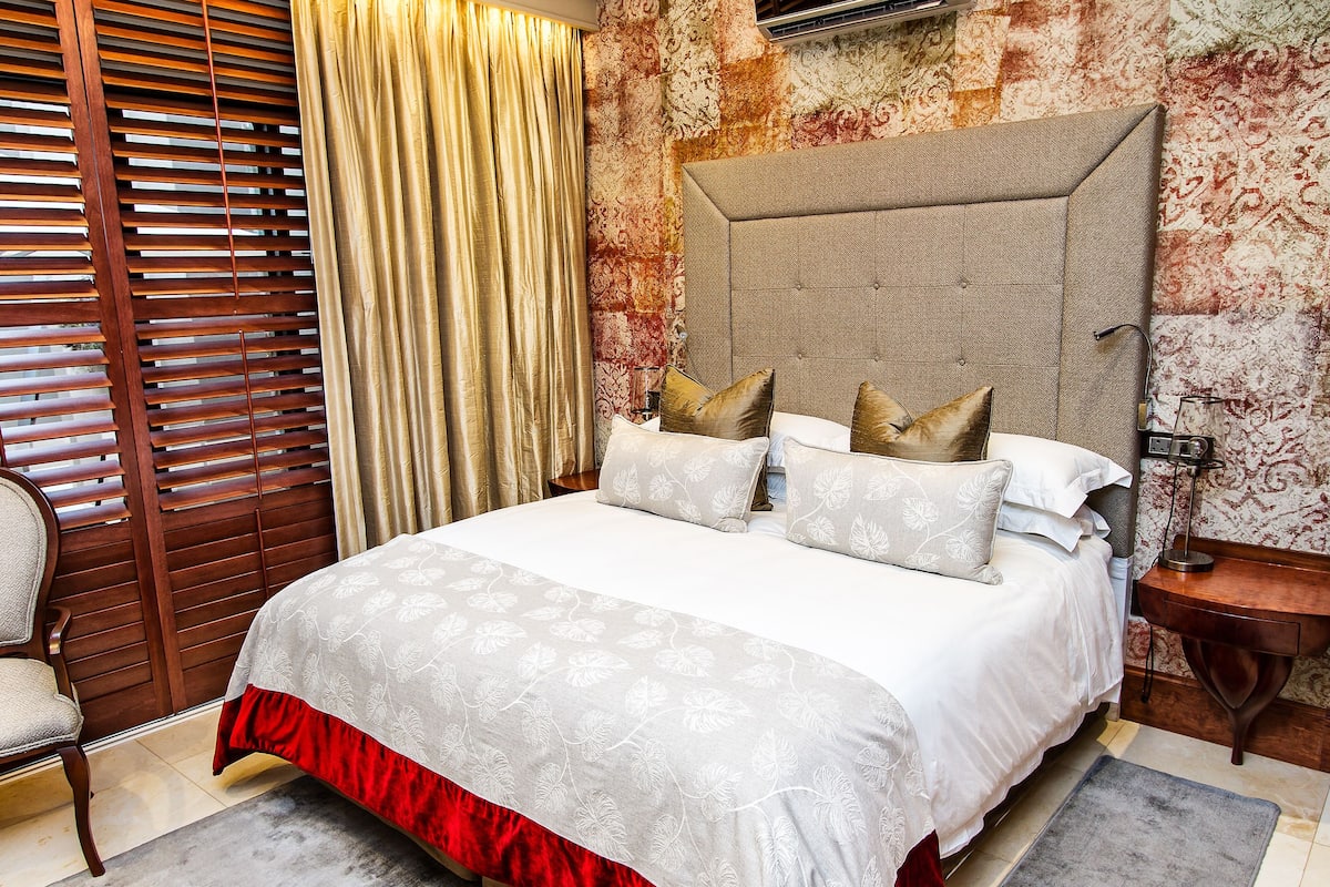 Luxury-Doppelzimmer | Hochwertige Bettwaren, Minibar, Zimmersafe, Schreibtisch