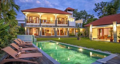 Villa Yenian by Villa Finder