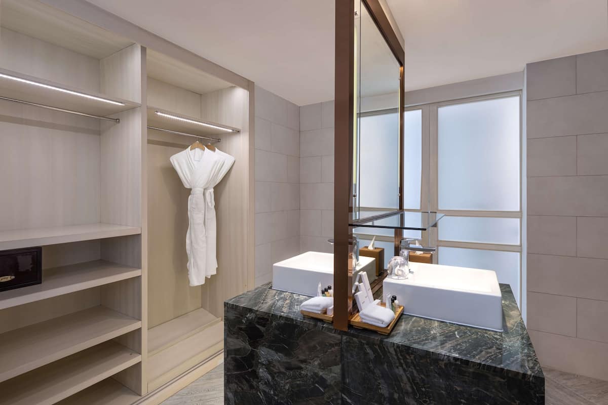 shower, rainfall showerhead, eco-friendly toiletries, hair dryer