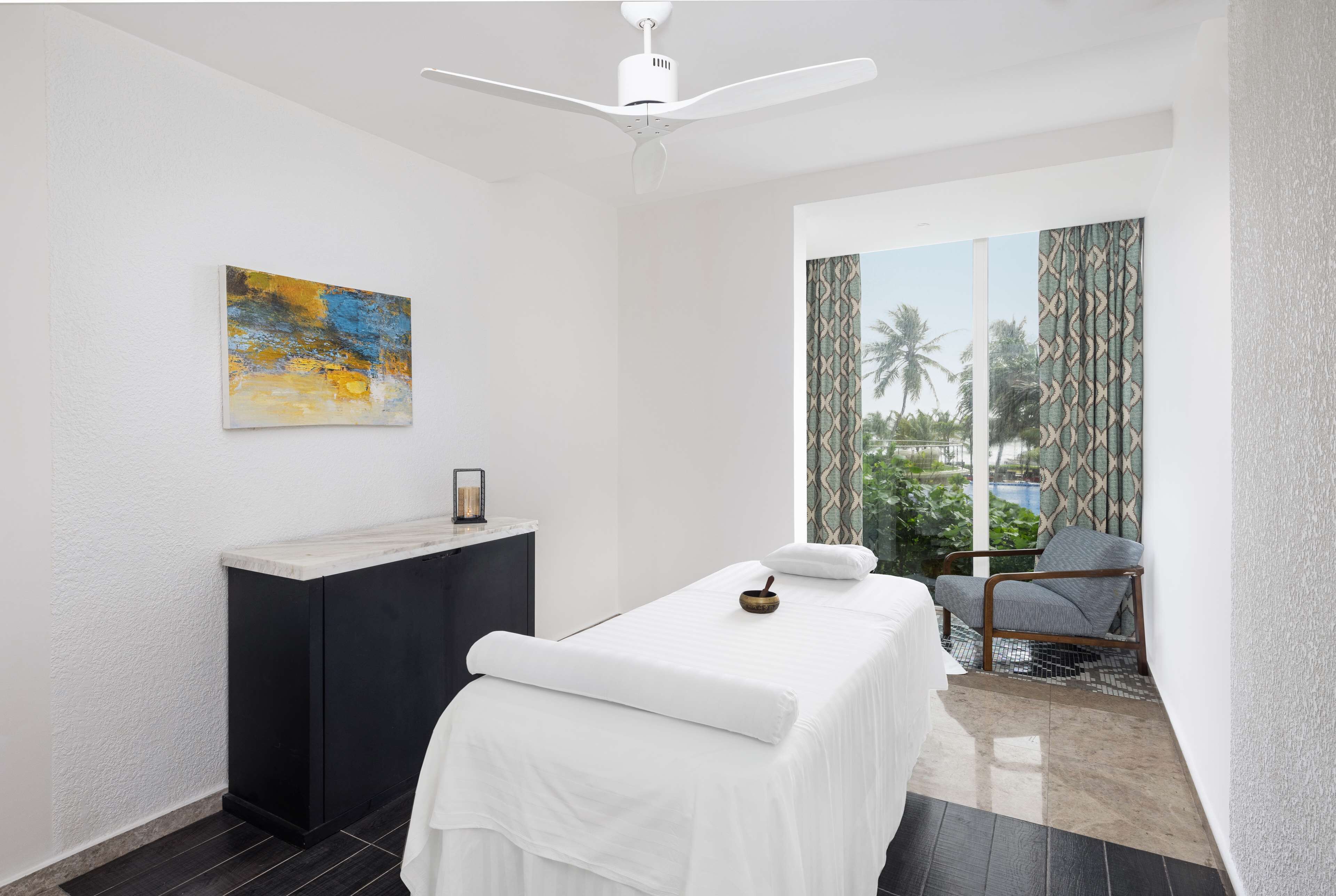 couples treatment room(s), body treatments, body wraps, body scrubs