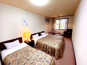 Basic Triple Room, 3 Single Beds, Non Smoking, Private Bathroom - Hakuba Park Hotel (Hakuba)