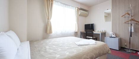 Desk, free WiFi, bed sheets