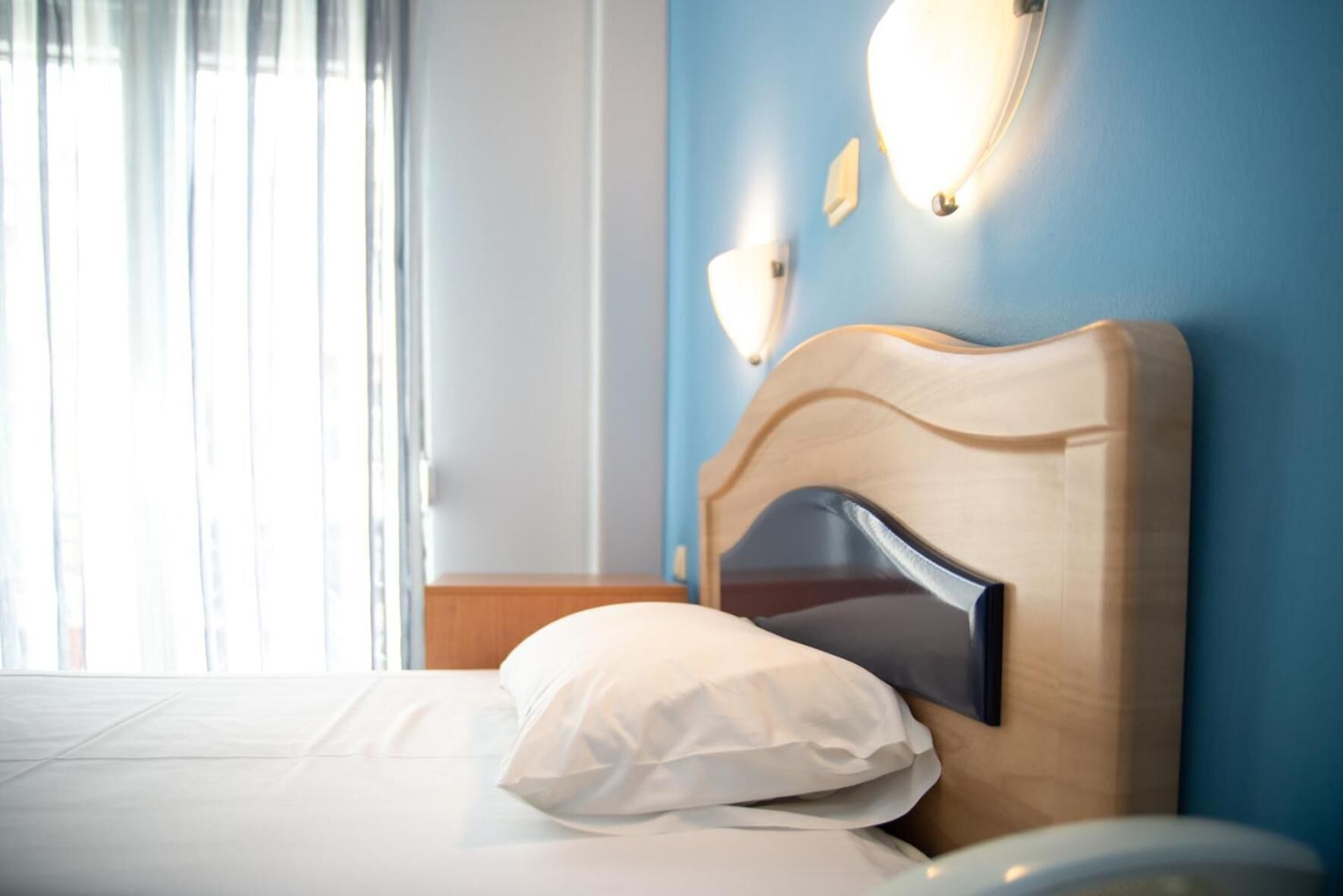 書桌、熨斗/熨衣板、免費無線上網、床單