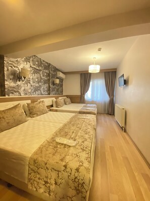 Premium bedding, minibar, desk, soundproofing - Polanin Hotel (Istanbul)