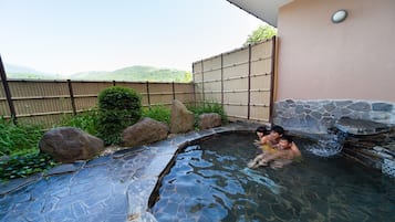 室外 SPA 浴缸