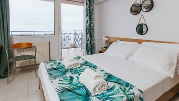 Premium bedding, Select Comfort beds, in-room safe