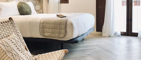 Premium Room | Premium bedding, minibar, in-room safe, individually decorated