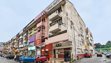 Mặt tiền nơi lưu trú