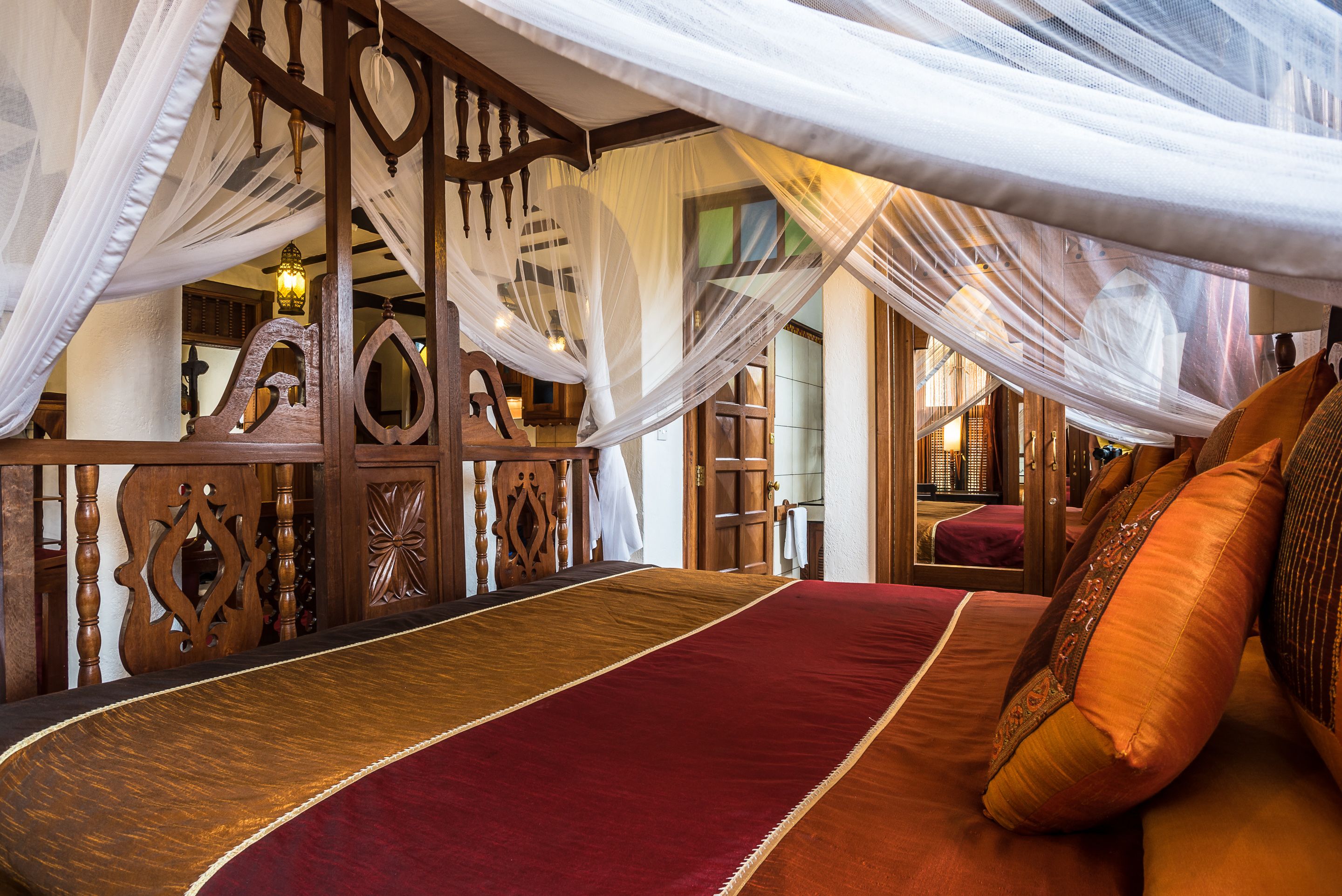 Premium bedding, in-room safe, desk, blackout drapes