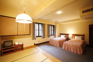 Japanese Western Style Room with 2 Futons, Non Smoking | Bed sheets - Hakuba PAIPU NO KEMURI (Hakuba)