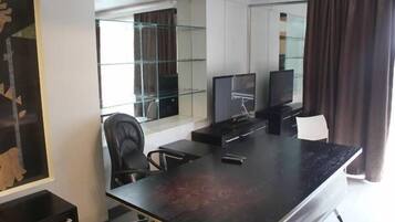 Junior-sviitti | Olohuone | LED-televisio