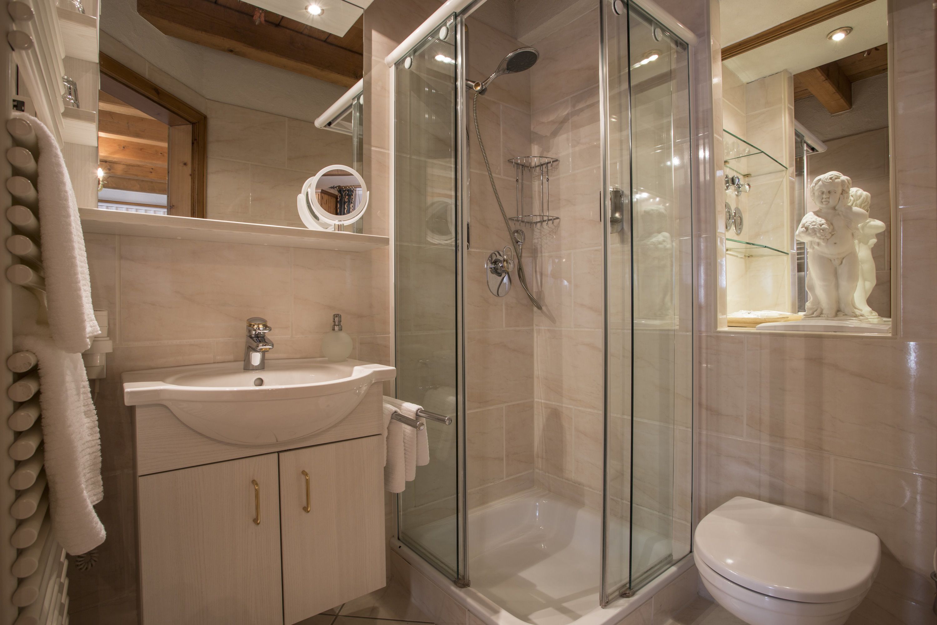 classic room a | bathroom | free toiletries, hair dryer, towels