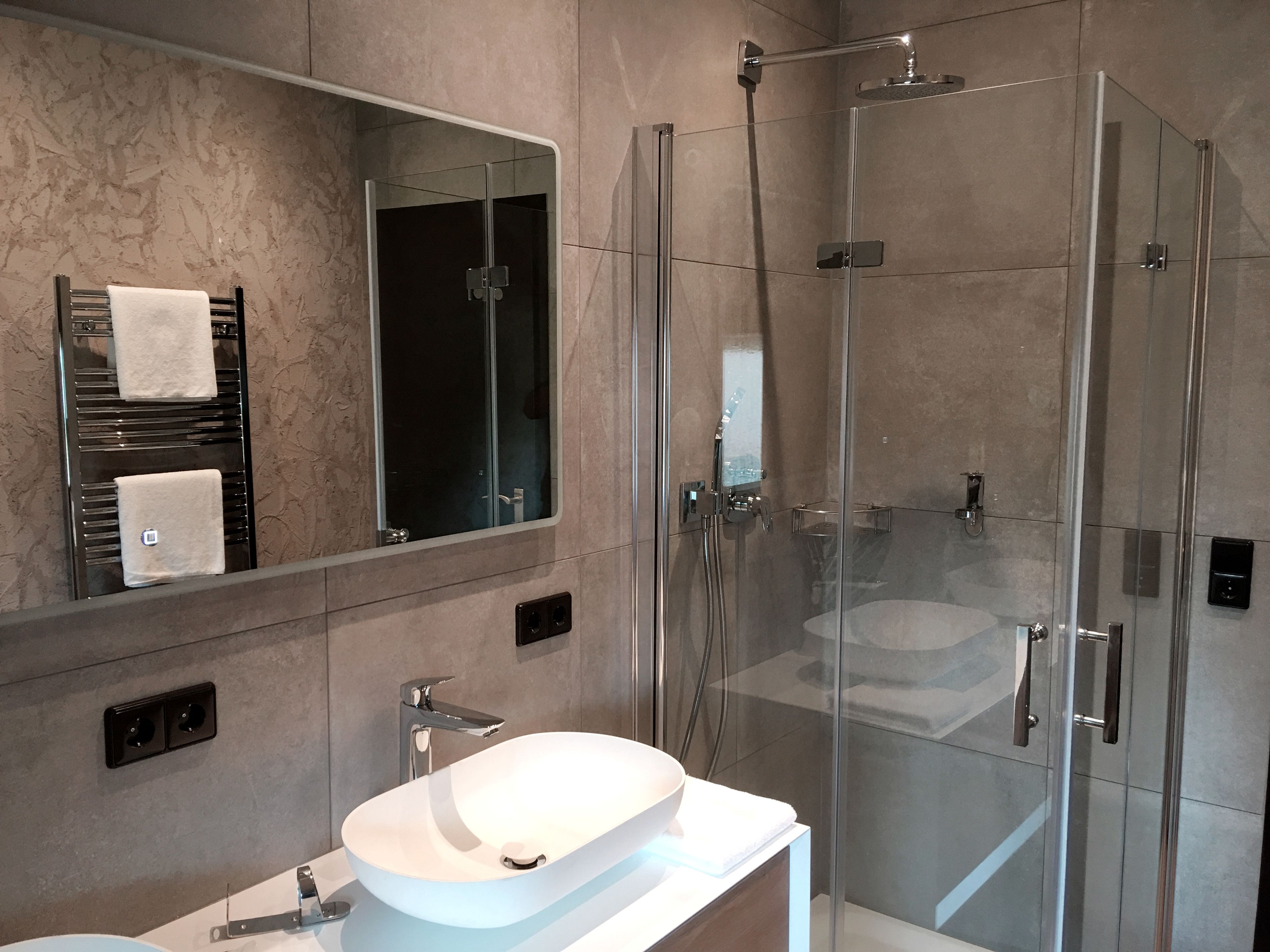 deluxe apartment | bathroom | free toiletries, hair dryer, towels