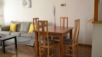 Essbereich im Zimmer