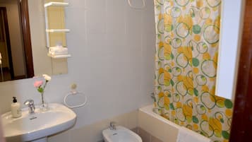 Bathroom | Free toiletries, hair dryer, towels