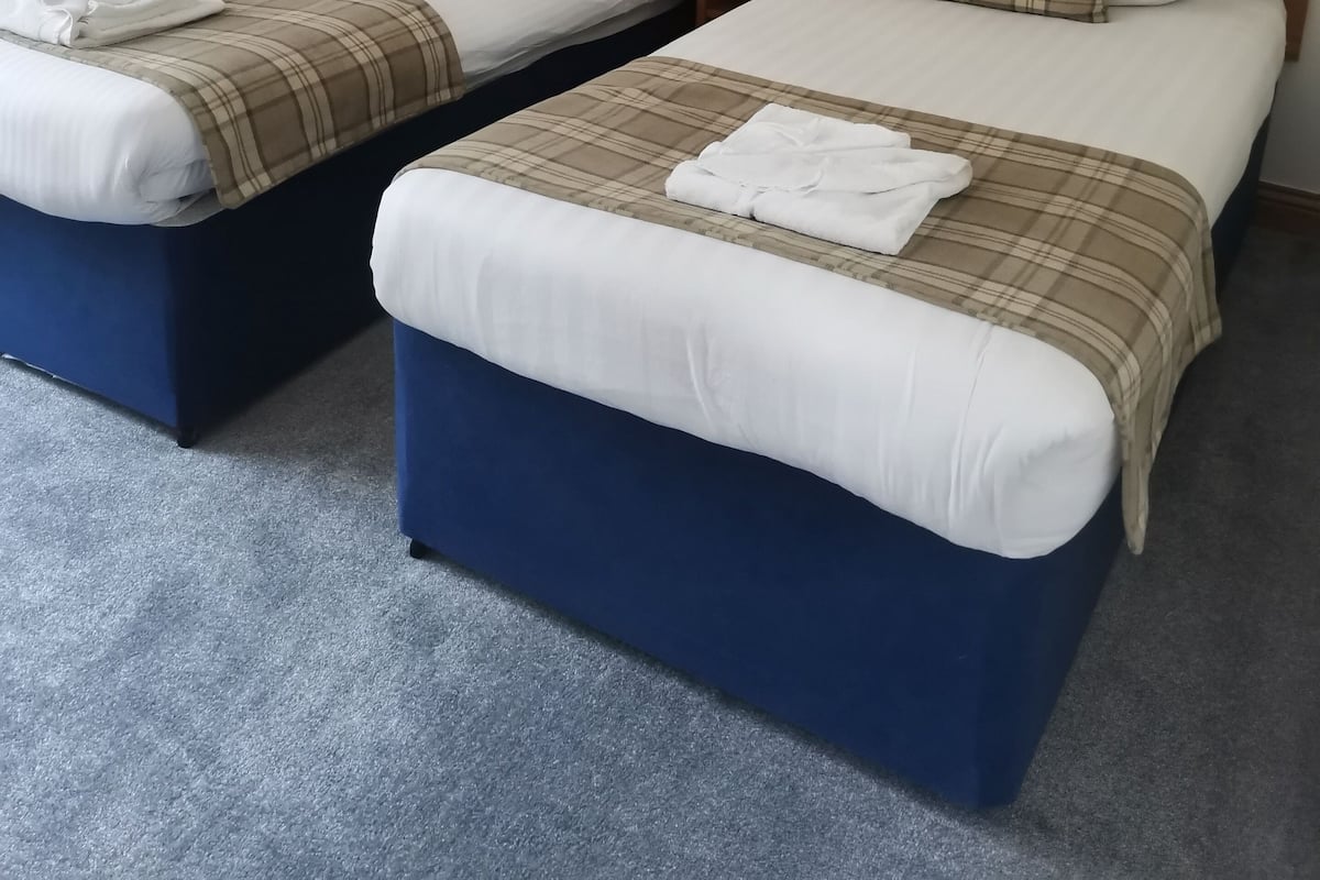 Comfort Twin kamer, 2 eenpersoonsbedden | Een strijkplank/strijkijzer, beddengoed
