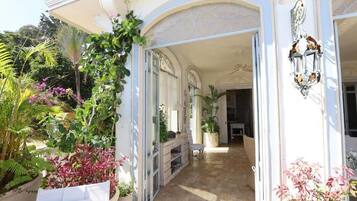 Enceinte de lâhĂ©bergement