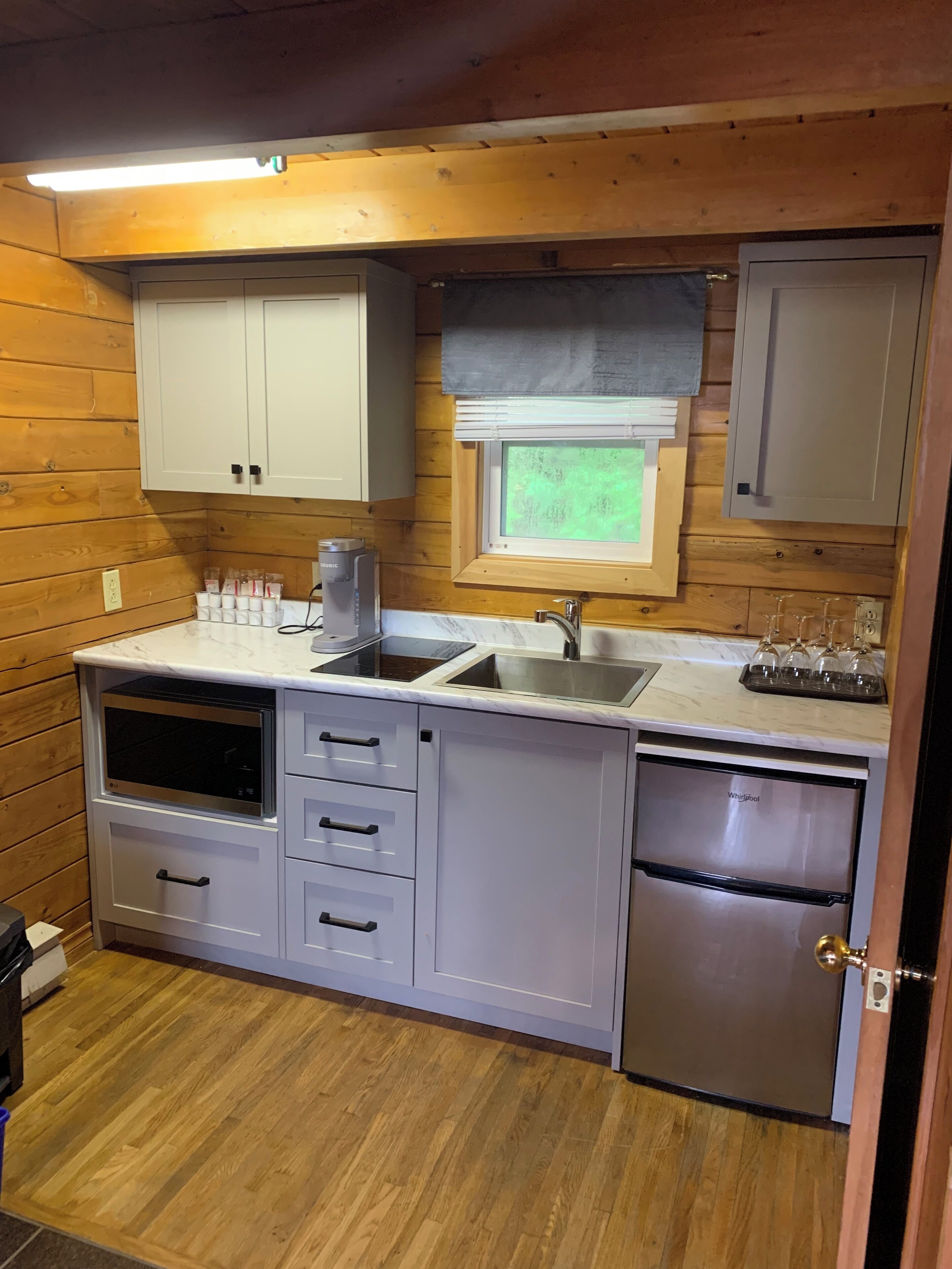 comfort chalet, 1 bedroom, mountain view | private kitchenette | coffee/tea maker