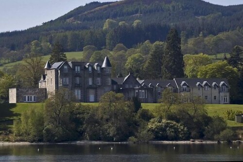 14 Lomond Castle