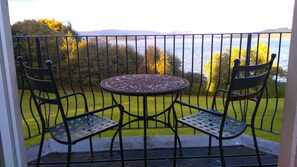 Casa de ciudad Deluxe, Terraza, vista al lago | Terraza o patio