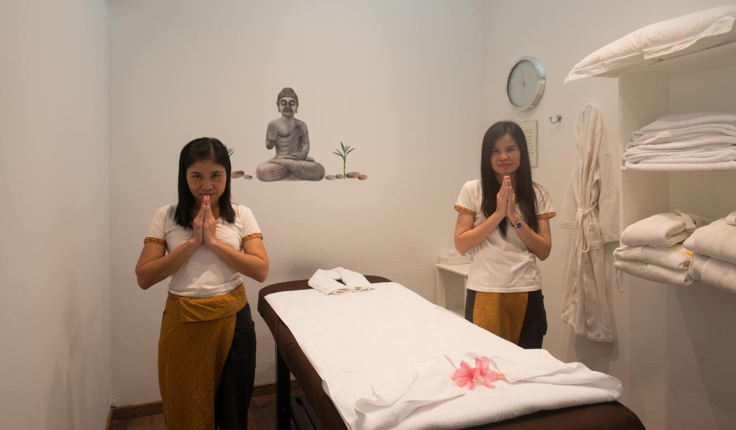 Turkkilainen sauna, 1 hoitohuone, hierontapalveluita