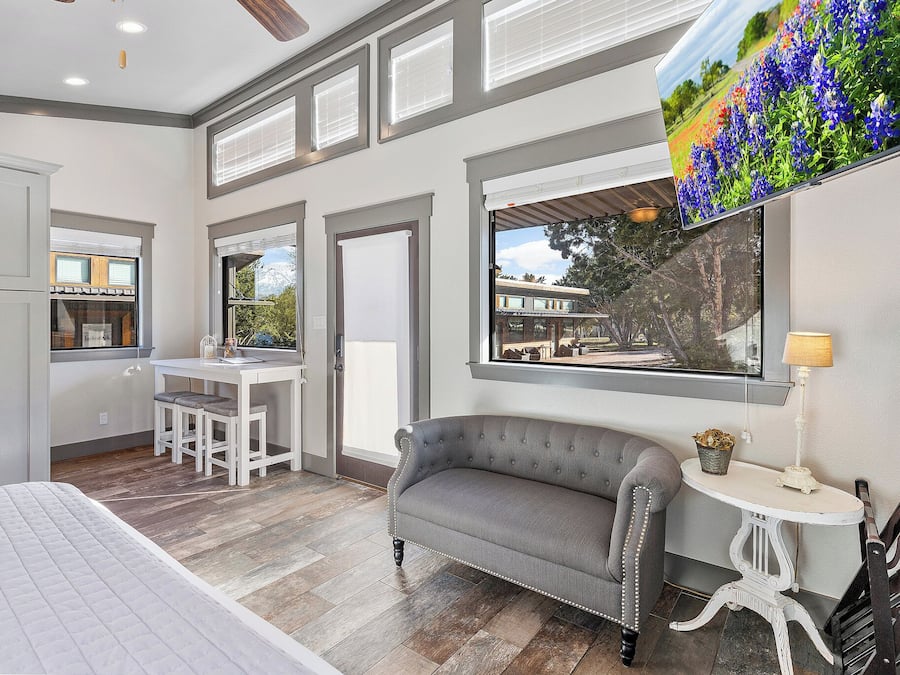 Cabin | Premium bedding, free WiFi, bed sheets